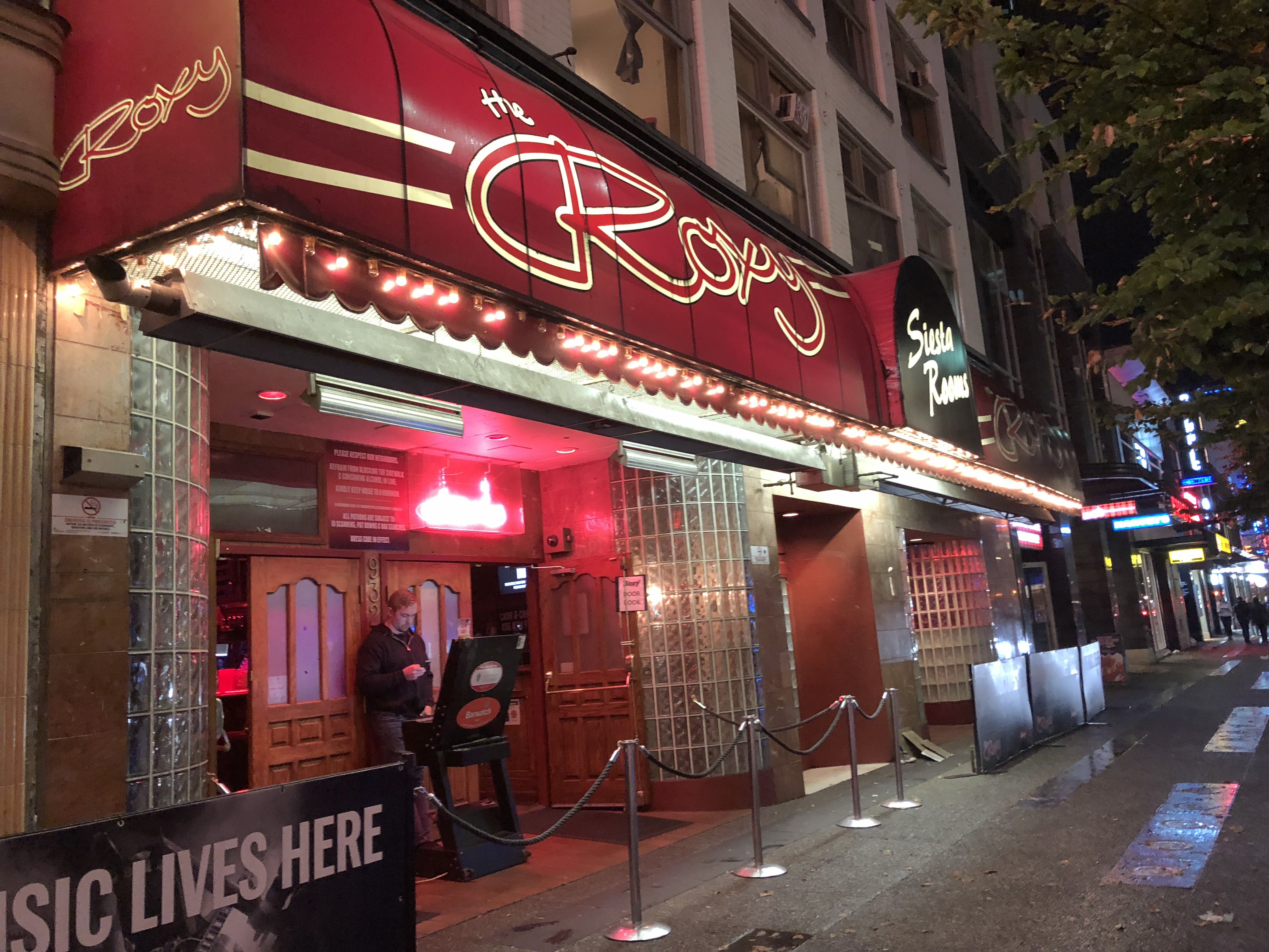 Is The Roxy Flu Shot Infamous Nhl Dive Bar Seems To Have Fallen Out Of Players Favor The Washington Post