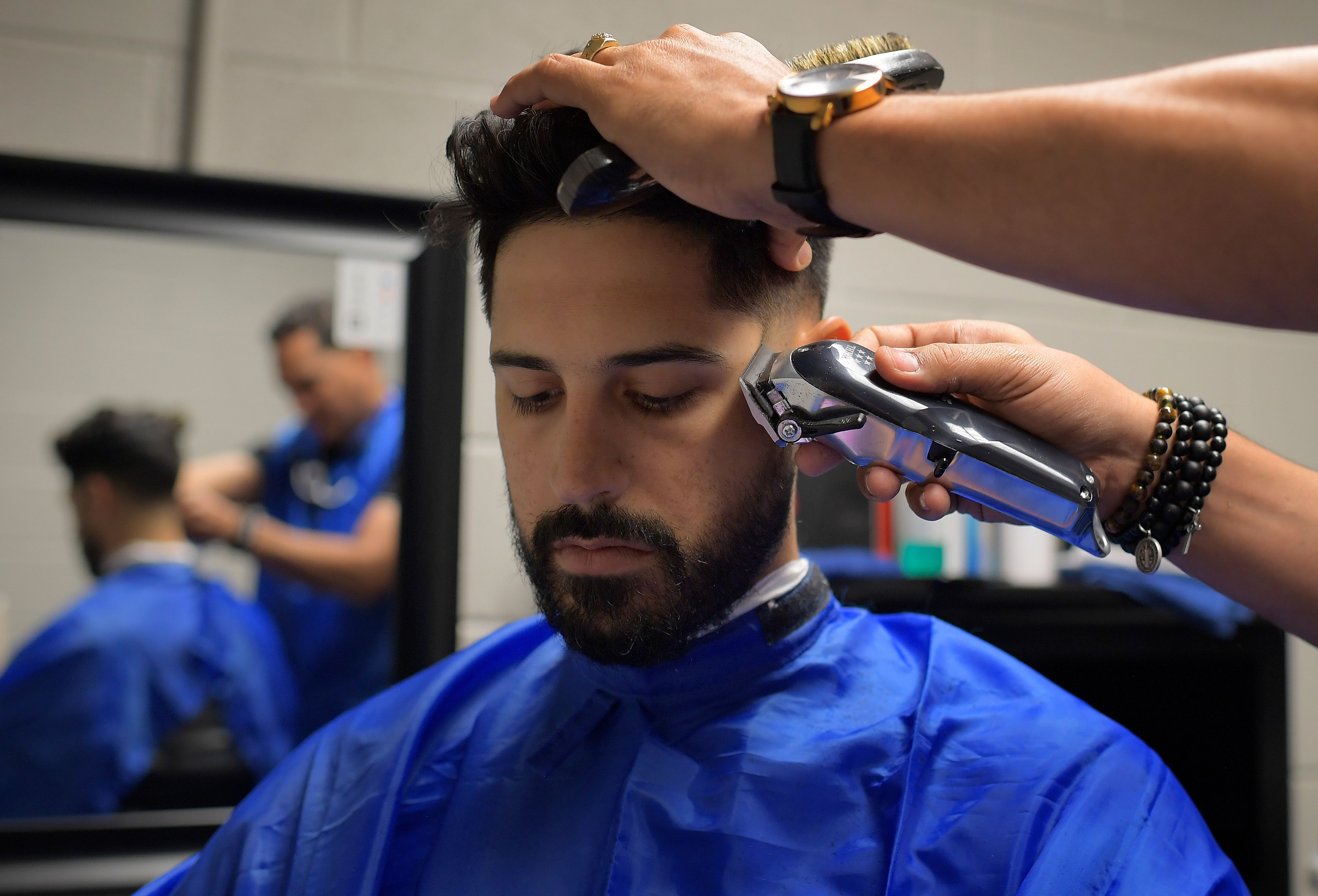 For baseball players and their barbers, loyalty cuts both ways