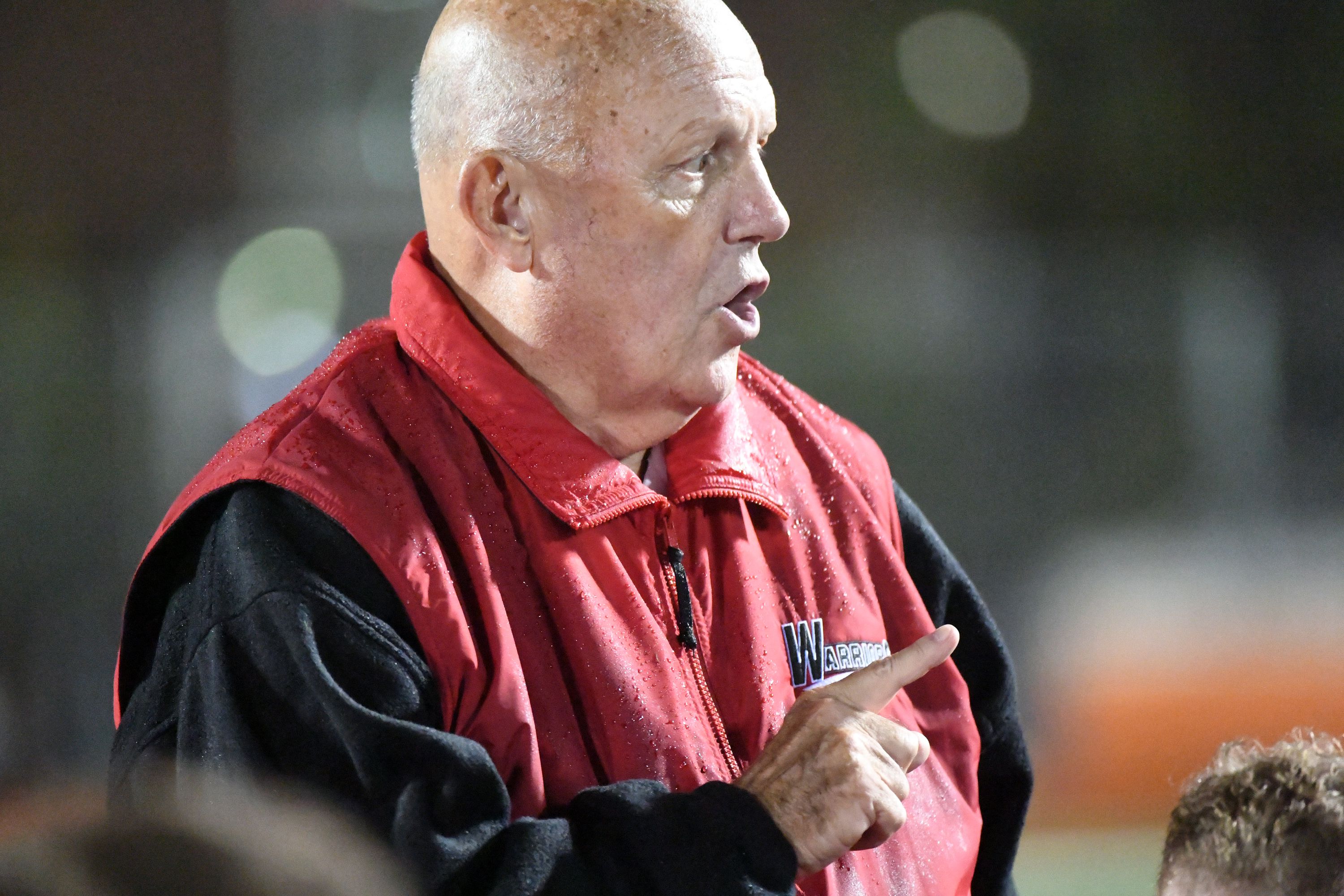 college football coach calls a timeout to announce his retirement then walks off the field the washington post