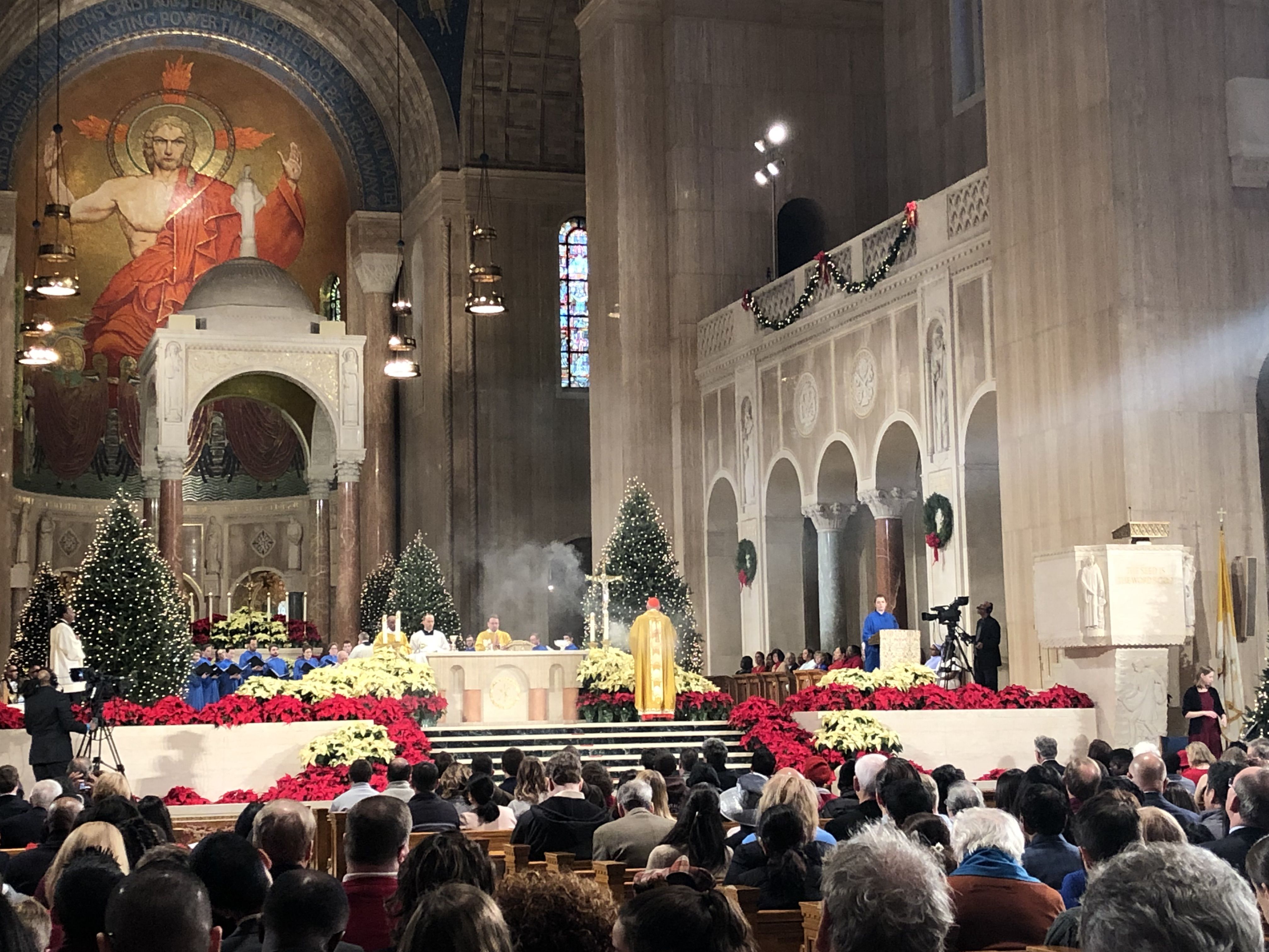 Shrine Of The Immaculate Conception 2022 Christmas Concert Cardinal Wuerl Presides Over Grand Basilica Christmas Mass Despite Cloud  Hanging Overhead - The Washington Post
